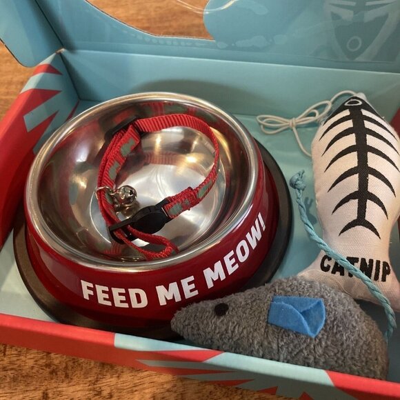 Wild & Woofy Eat Sleep Purr Repeat New Cat Starter Kit 4-Piece New - Picture 4 of 5